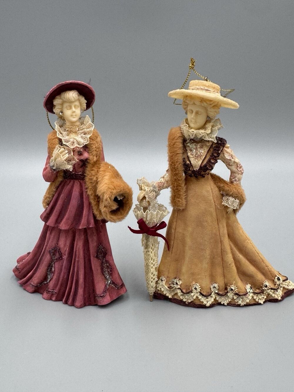 Victorian Lady Figurines Ornament Holding Holding Umbrella Purse Set Of 2